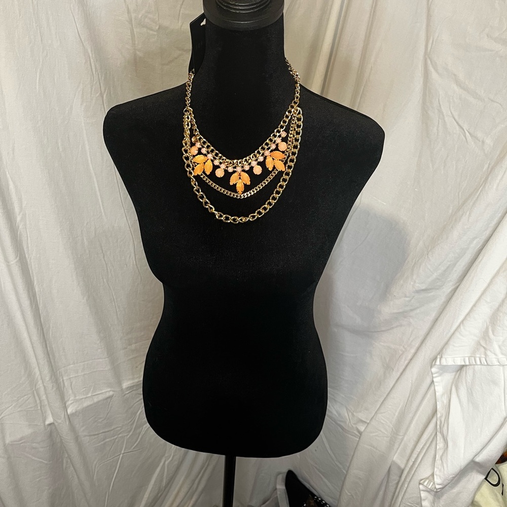 Absolutely gorgeous necklace